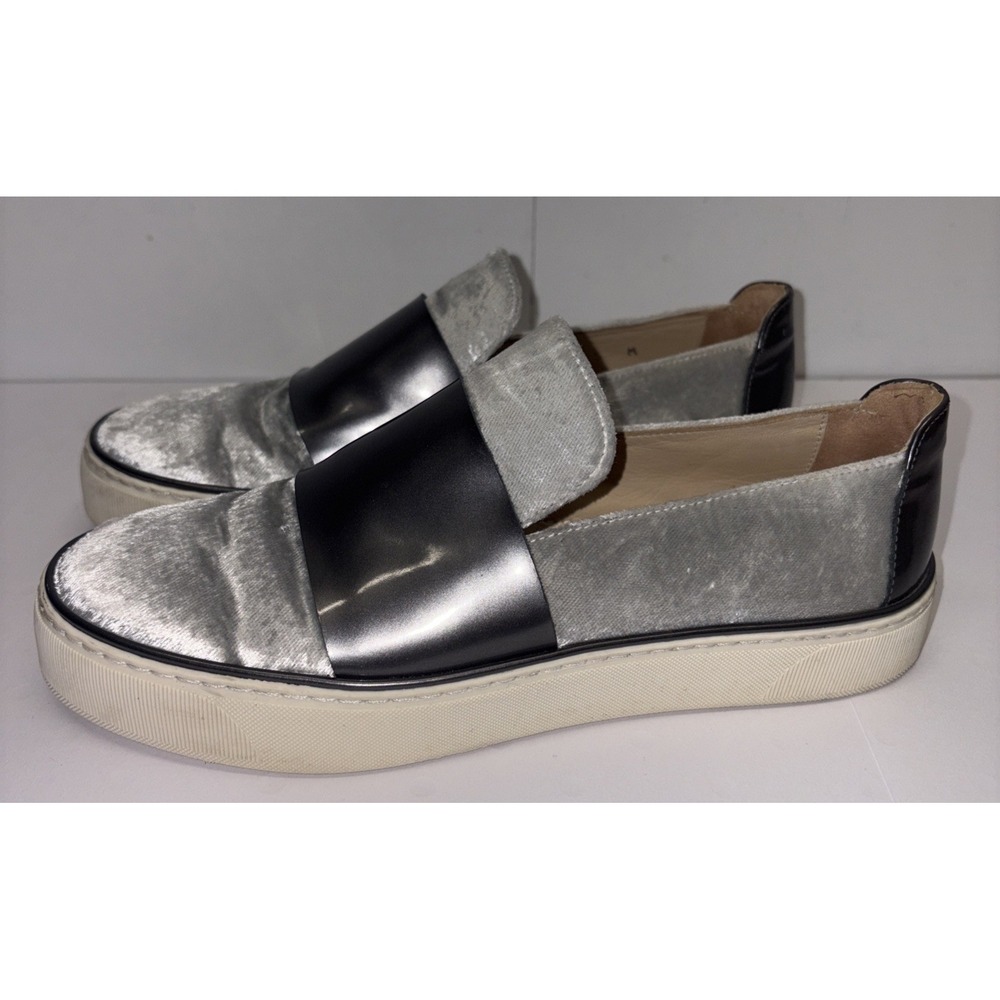 Stuart Weitzman‎ -Dove Grey/ Gun metal Slip On Size 5M